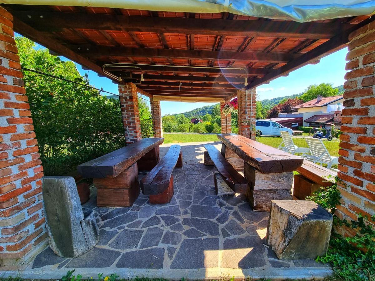 Guesthouse Mreznica- Mreznicka Idila Resort Galovic-Selo Exterior photo